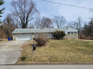 8101 Newbold Ln, Laverock, PA 19038