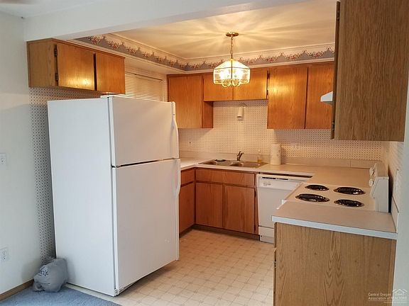 5th image of 1869 SE Morningside Pl
