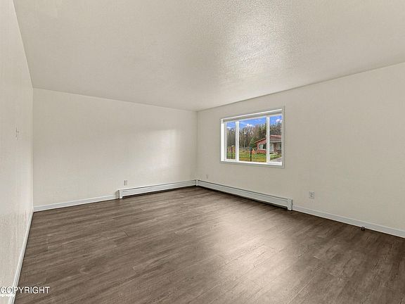 5th image of 1025 2nd St