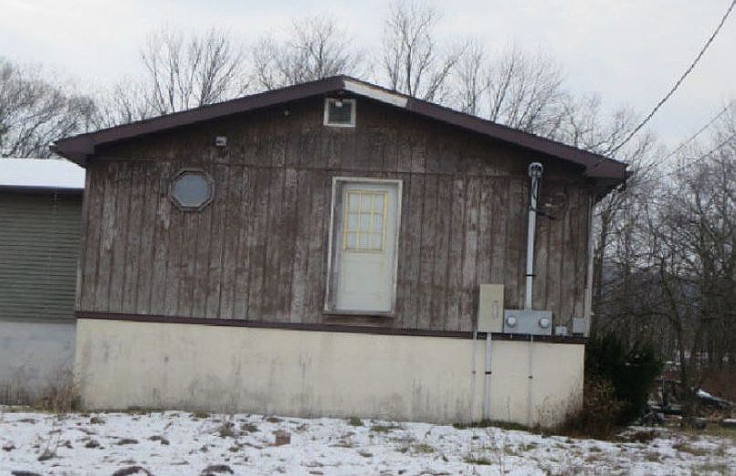 2nd image of 12 Green Tree Dr