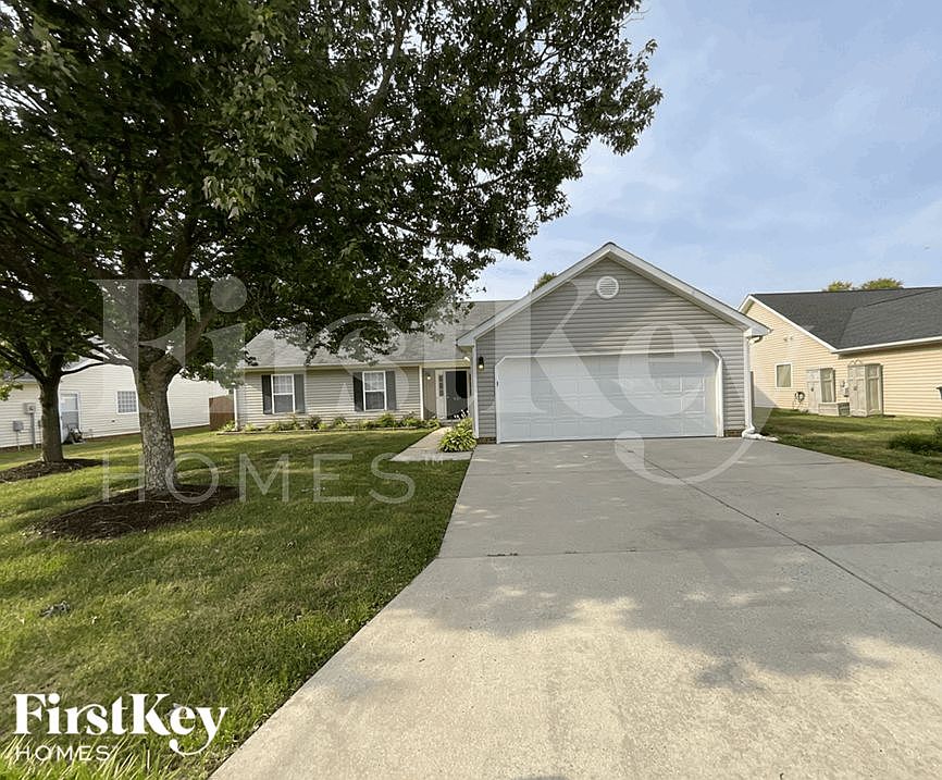 1st image of 837 Pecan Ridge Cir