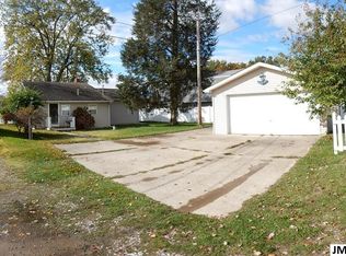 107 Phillips Ct, Michigan Center, MI 49254