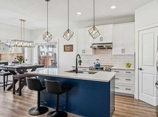 54 S Elgin Meadows Grn SE, Calgary, AB T2Z 0L9
