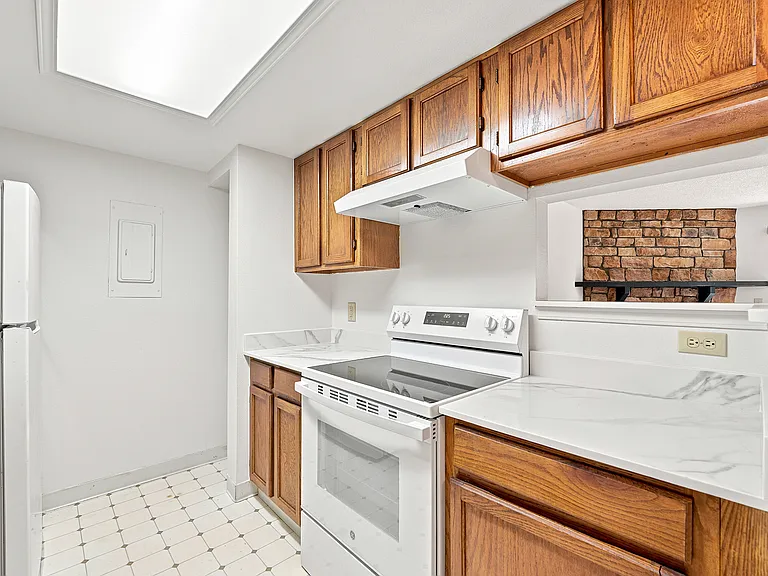 8335 Fairmount Dr #8-107 — Photo 6