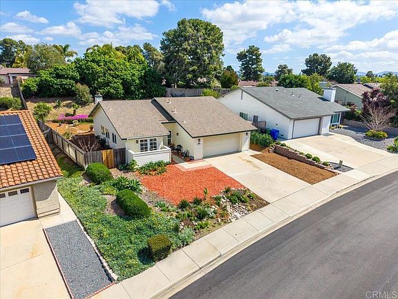 3rd image of 1574 Boulder Creek Rd