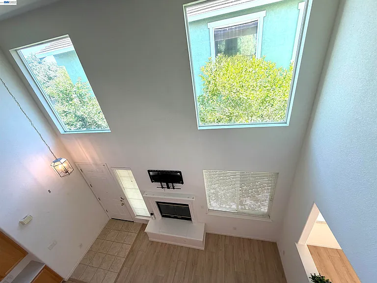 5168 Academy Rd — Photo 10