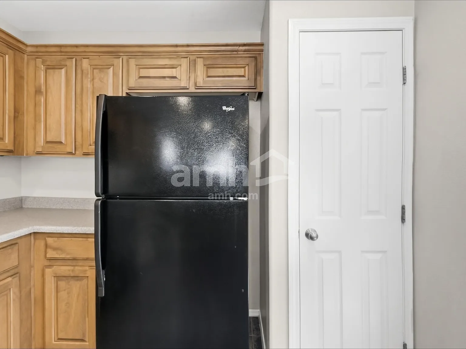 4 bed, 2.5 bath, 1957 sqft, $2,295 — Photo 4