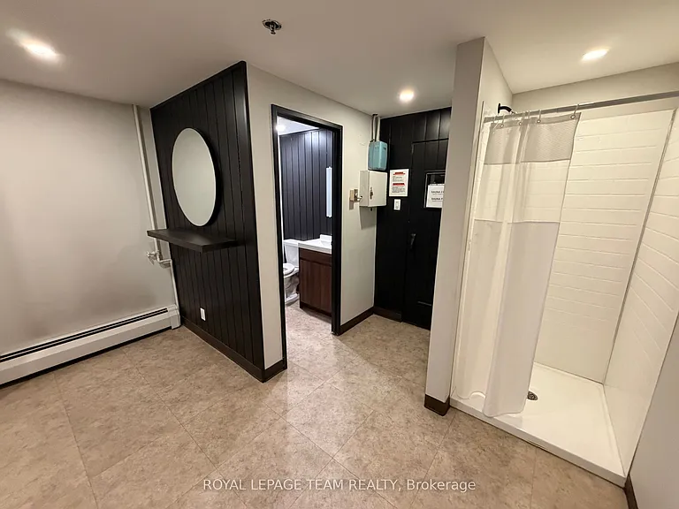 515 Saint Laurent Blvd #318 — Photo 44