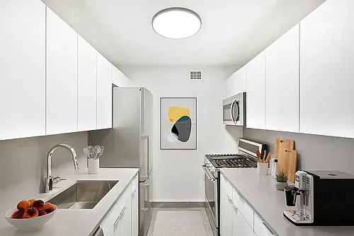 1295 5th Ave #35F Photo 1