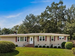 207 Forest Dr, Travelers Rest, SC 29690