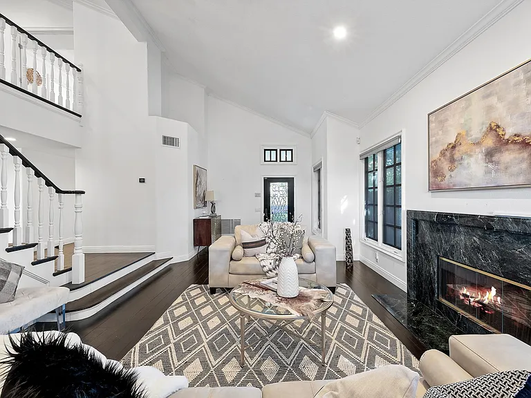 4670 Pine Valley Pl — Photo 4