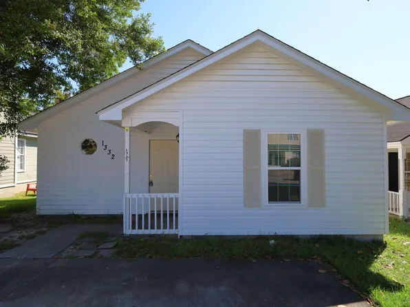 1332 Edgewood Dr, Valdosta, GA 31601