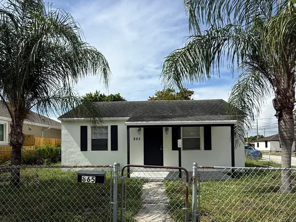 865 W 3rd St, Riviera Beach, FL 33404