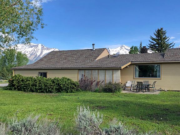 4th image of 905 Ponderosa Dr