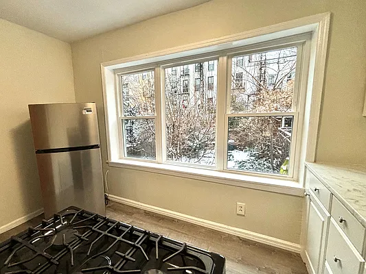 Rented by Douglas Elliman | media 7