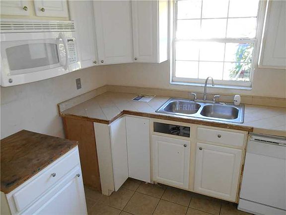 4th image of 845 Tarpon Ave