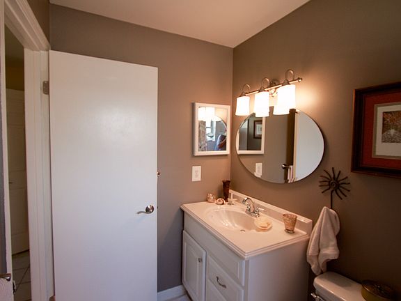 2nd image of 2617 Nordman Ave