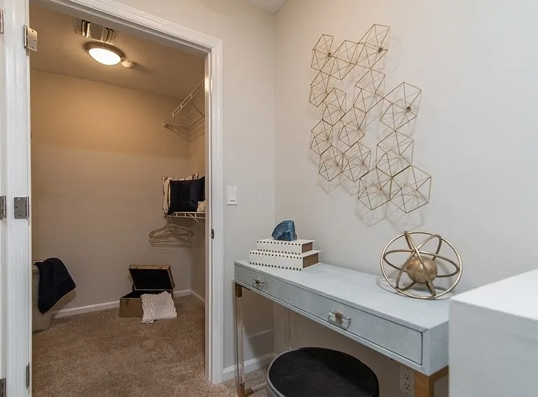 Stonegate — Photo 21