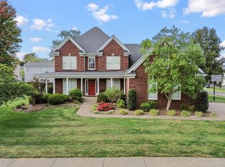 4108 Woodmont Park Ln, Louisville, KY 40245