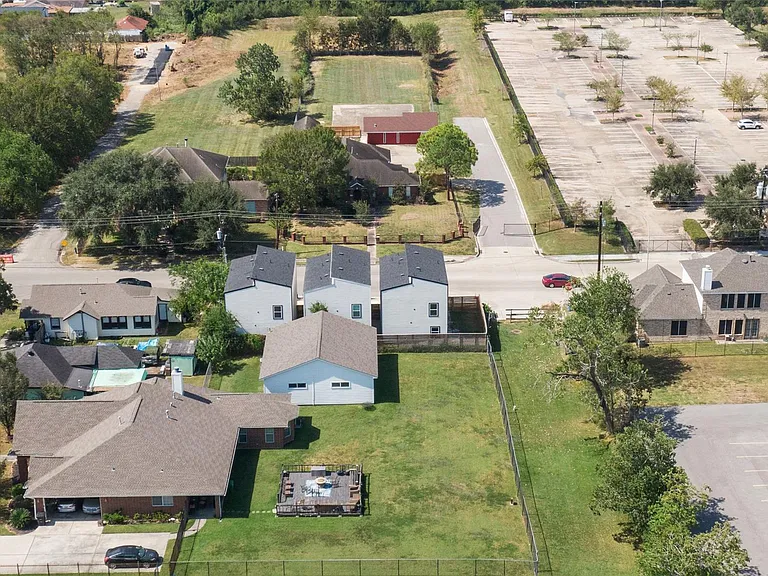 7089 Tierwester St — Photo 33