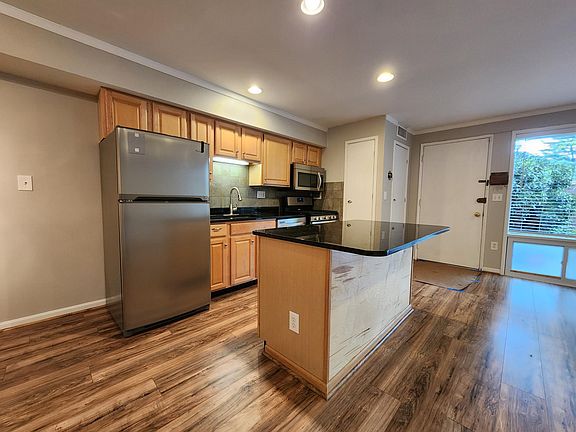 2nd image of 7561 Spring Lake Dr APT B-1