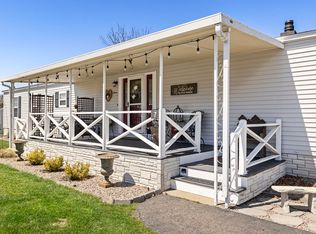 7 Elliott Dr, Plainville, MA 02762