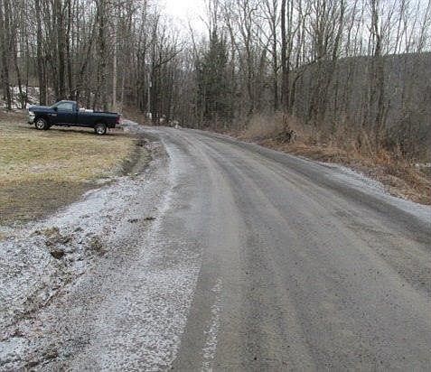 2nd image of 529 La Fleure Rd