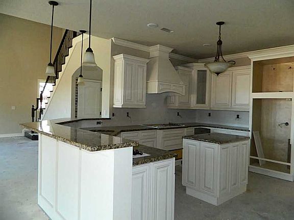 3rd image of 6608 Willowridge Ln
