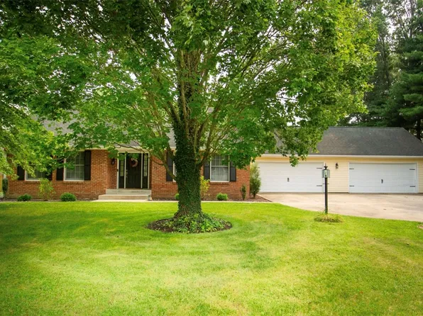 17 Timber Ridge Ln, Marshall, IL 62441