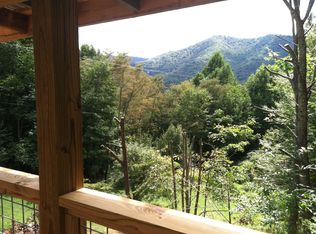 4606 Hemphill Rd, Waynesville, NC 28785