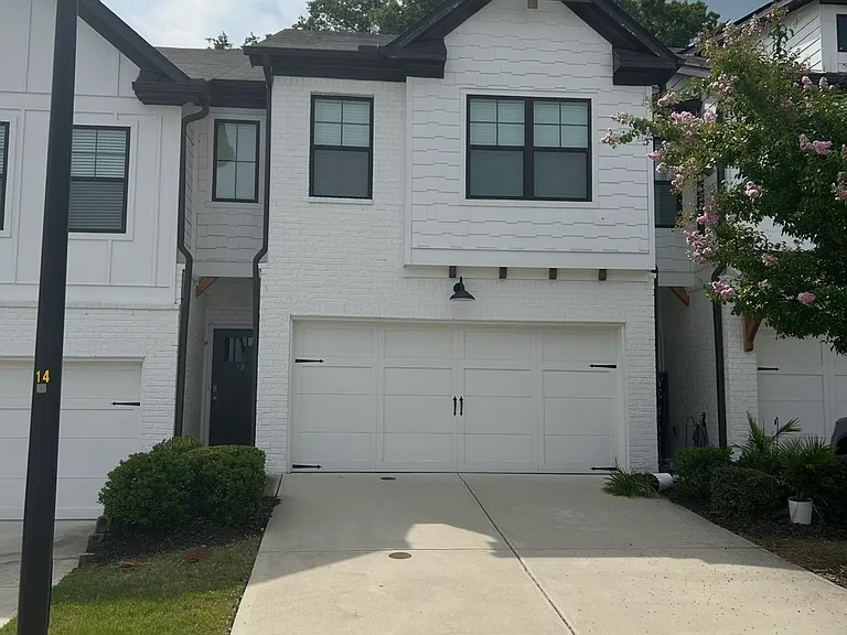 18 Steelwood Ct — Photo 1