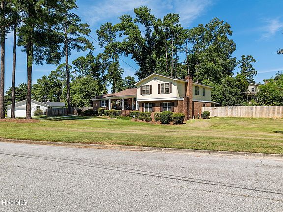 5th image of 3623 Jamaica Drive