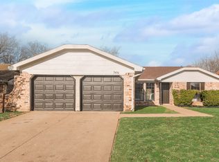 7416 Meadow Creek Dr, Fort Worth, TX 76133