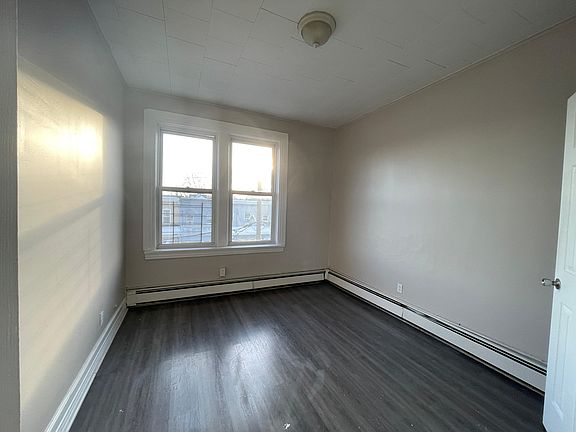 5th image of 69 W 53rd St #5E
