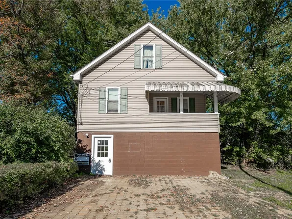 1717 1/2 5th Avenue Ext, Ford City, PA 16226
