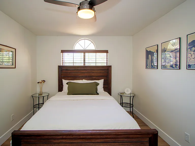 363 W Baylor Ln — Photo 15