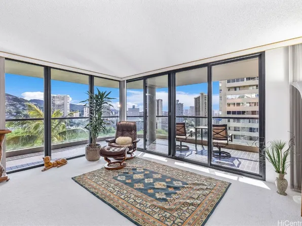1015 Wilder Ave APT 701, Honolulu, HI 96822
