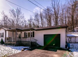 2070 Wolf Pen Dr, Charleston, WV 25312