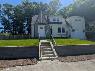 13 Marilyn Dr, Auburn, MA 01501