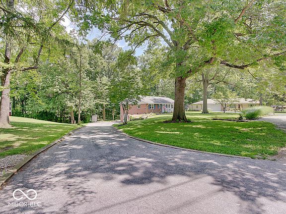 3rd image of 3639 Pinecrest Rd