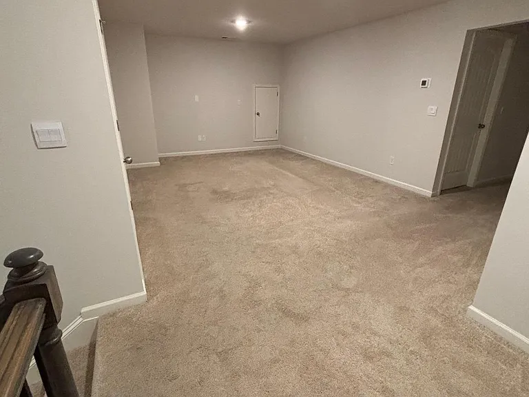 706 Broken Arrow — Photo 31