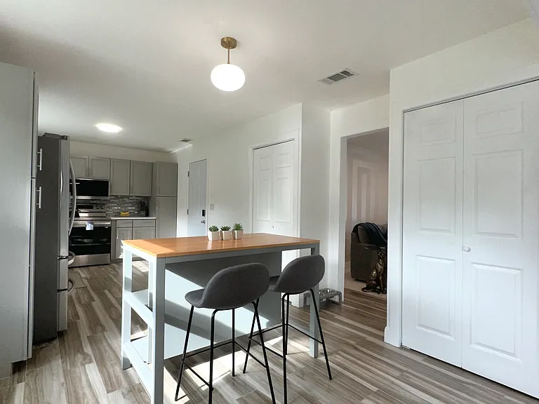 2610 SW 36th Dr — Photo 22