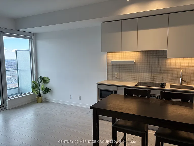 5 Buttermill Ave #6001 — Photo 3