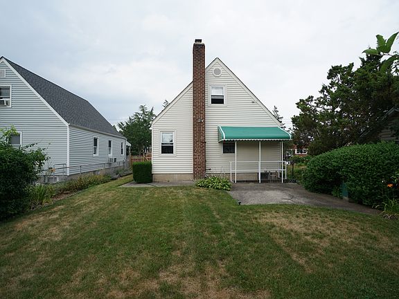 4th image of 8350 263rd St