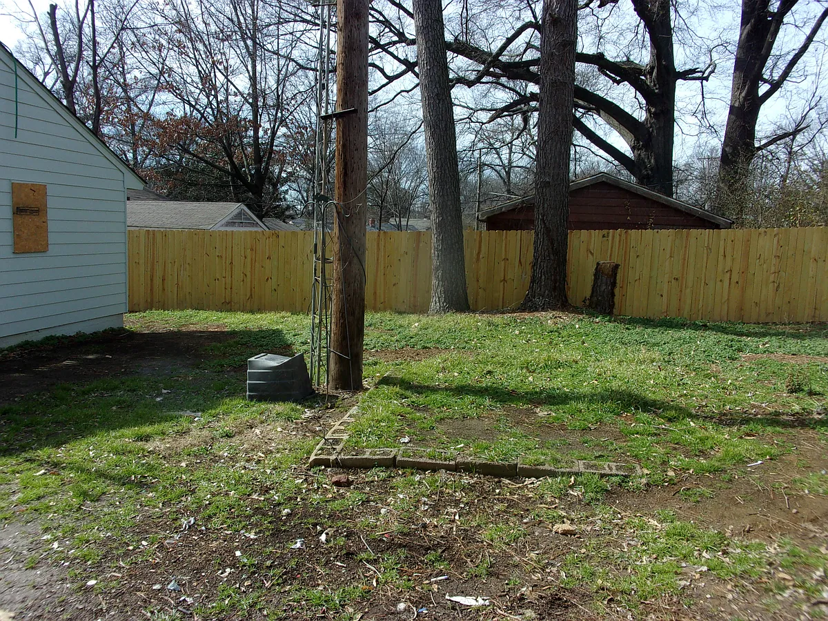 Building Photo - 2796 Flora Ave