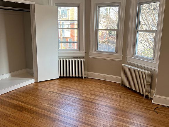 2nd image of 1305 N Dupont St #2