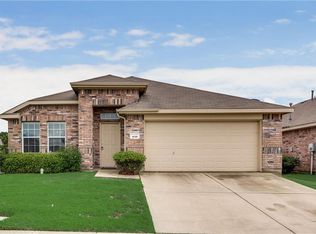 810 Cliffmere Dr, Arlington, TX 76002