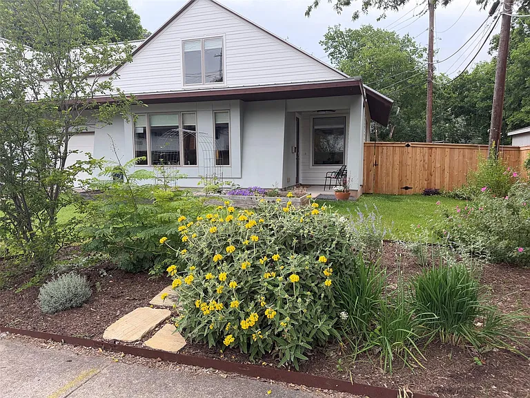5305 Guadalupe St #A — Photo 28
