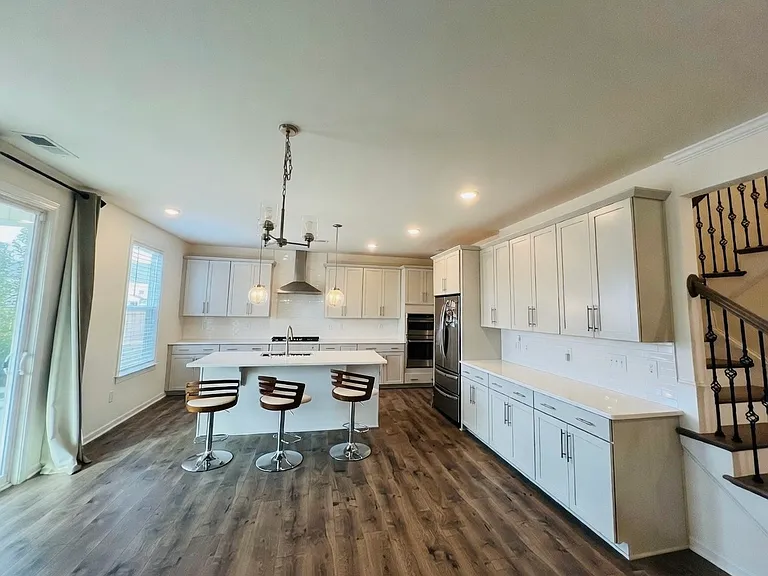 2521 Macy Grove Ln — Photo 12