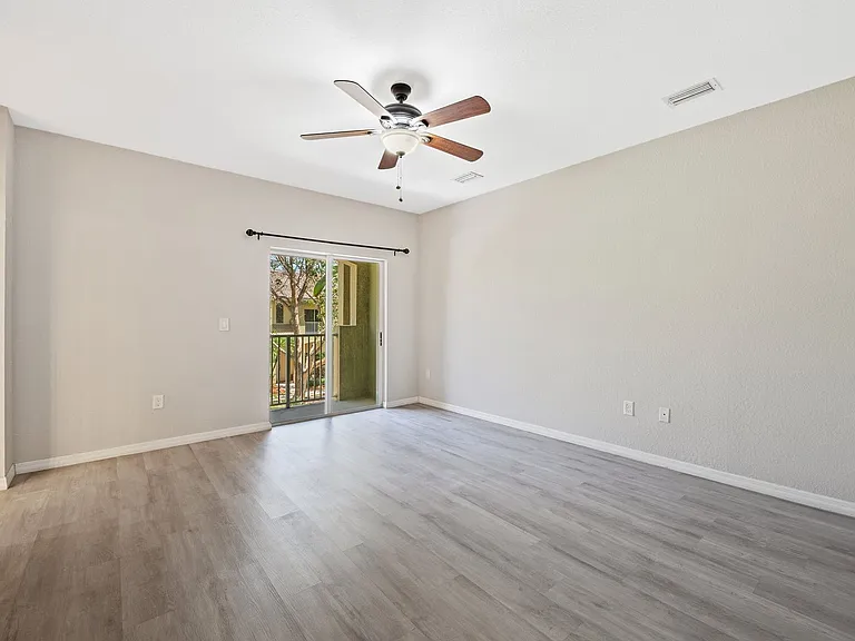 1609 SE 23rd Way — Photo 12